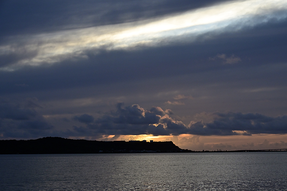 【画像】2021年9月6日の沖縄の朝の曇り空