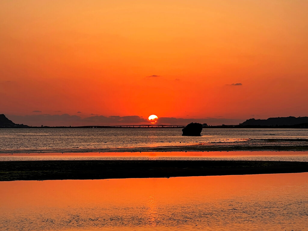 【画像】2022年3月12日の沖縄の日の出